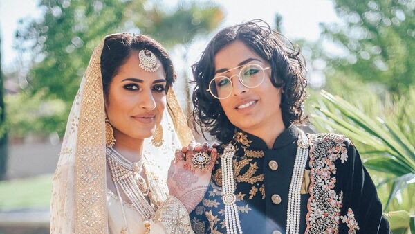India-Pakistan lesbian couple marry in California - Sputnik International