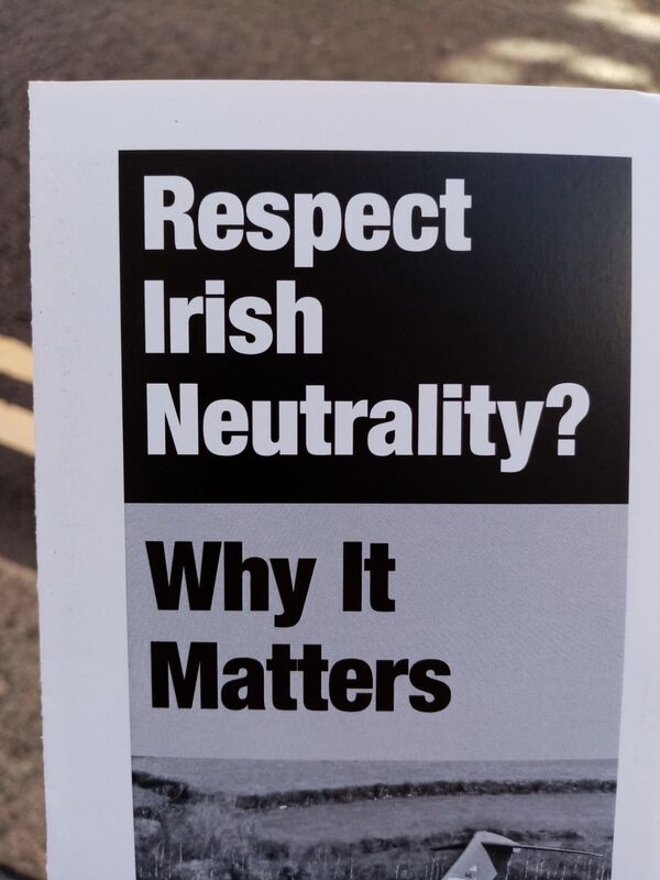 'Respect Irish Neutrality': US Military Veterans Make Their Presence Known as Pence Visits Dublin - Sputnik International