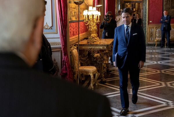 Backlash as Italian Journo Claims Salvini Will 'Shoot Himself in Six Months' - Report - Sputnik International