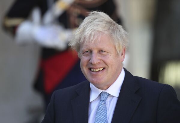 Only a Hypocrite Can Vote Tory and Say They Support the NHS Only a Hypocrite Can Vote Tory and Say They Support the NHS - Sputnik International