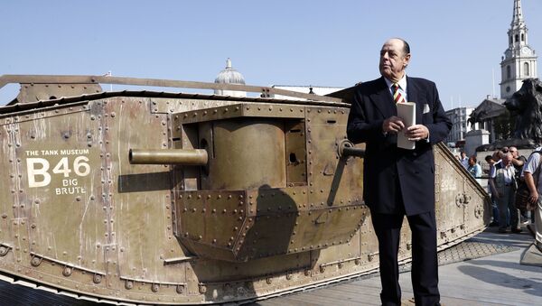 Sir Nicholas Soames, grandson of war-time prime minister Winston Churchill, gives an impromptu speech beside a British Mark IV tank in Trafalgar Square in central London, on September 15, 2016, during a photocall to mark 100 years to the day since they were first used in action during World War One. - 100 years ago today, Britain sent tanks onto the front line for the very first time as part of the country's Somme Offensive in 1916, at the Battle of Flers-Courcelette - Sputnik International
