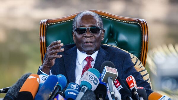 (FILES) In this file photo taken on July 29, 2018 Former Zimbabwean President Robert Mugabe addresses media during a surprise press conference at his residence Blue Roof  in Harare - Sputnik International