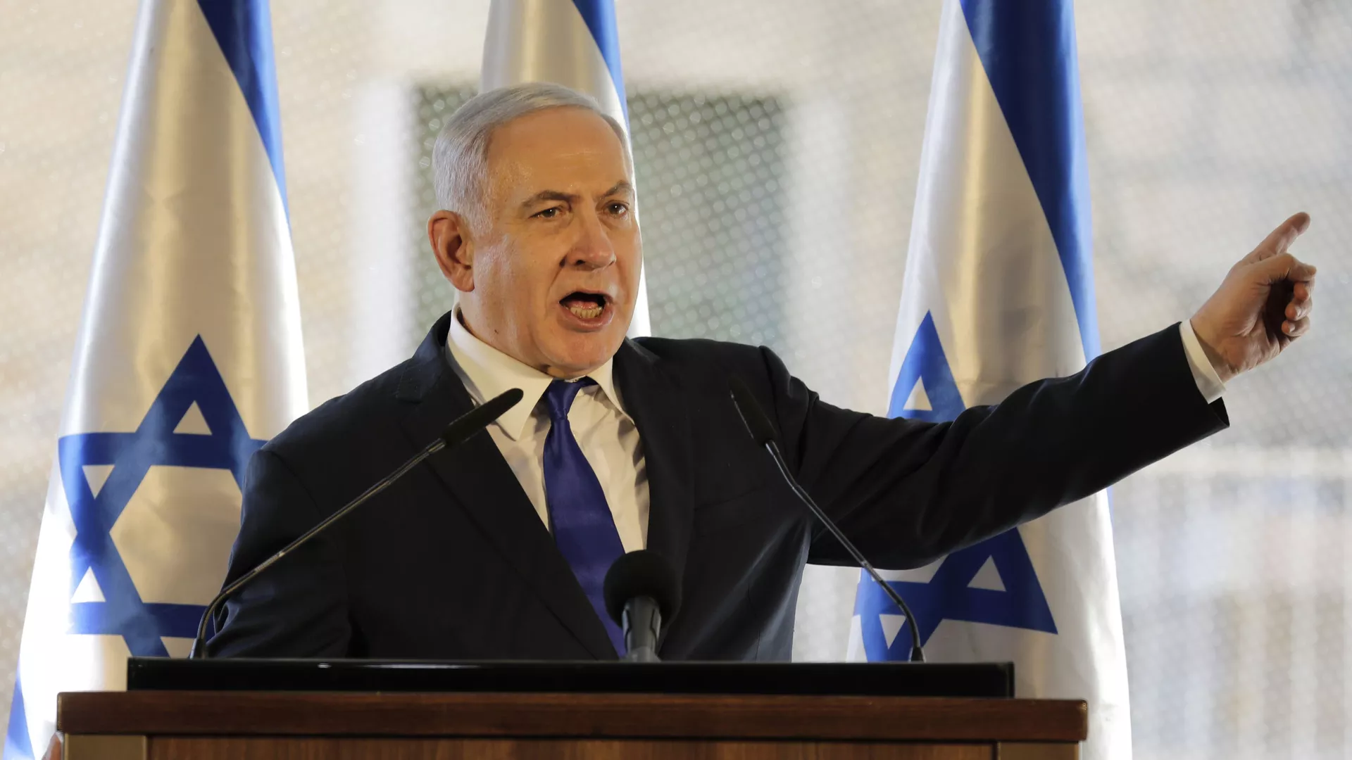 Israeli Prime Minister Benjamin Netanyahu, gestures as he speaks during a ceremony near Hebron's holiest site, known to Jews as the Tomb of the Patriarchs and to Muslims as the Ibrahimi Mosque in the Israeli controlled part of the West Bank city of Hebron, Wednesday, Sept. 4, 2019.  - Sputnik International, 1920, 16.01.2025