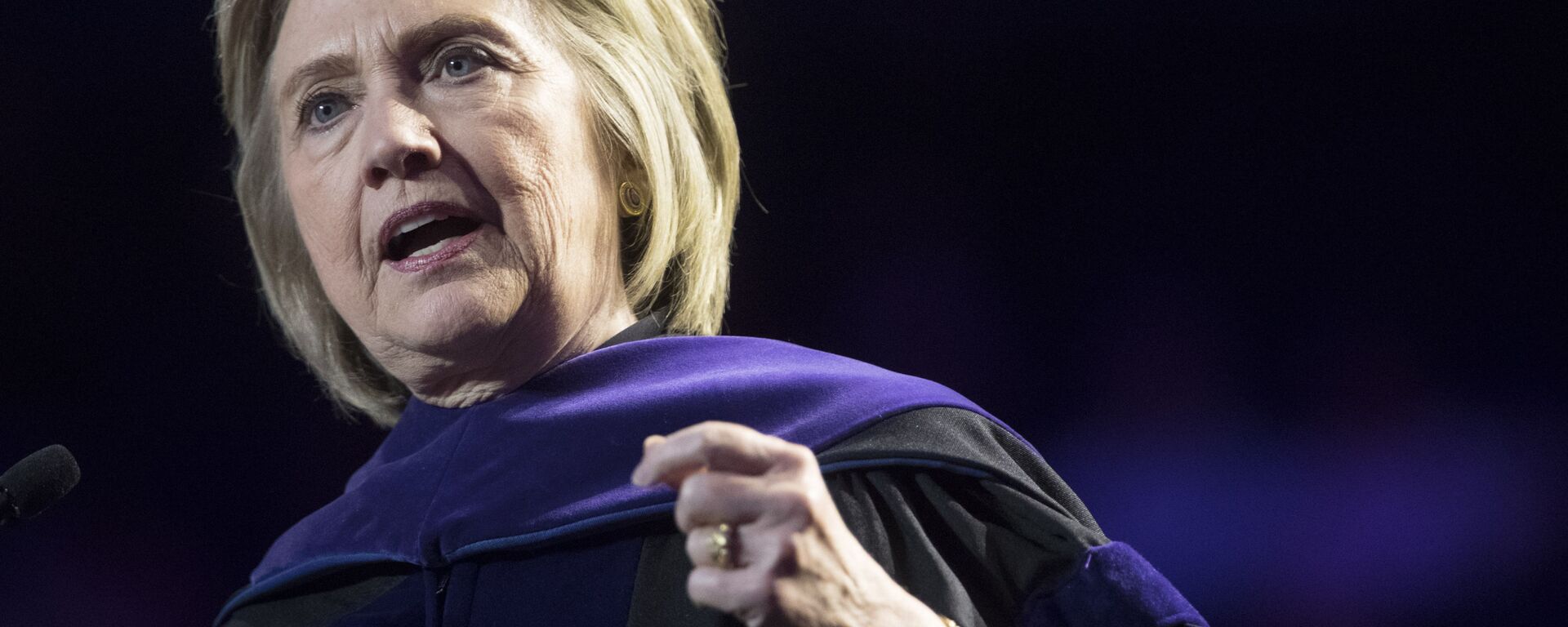 In this Wednesday, May 29, 2019 file photo, former Secretary of State Hillary Clinton delivers Hunter College's commencement address in New York. - Sputnik International, 1920, 11.02.2021