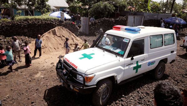 An ambulance waits next to a health clinic to transport a suspected Ebola patient, in Goma in the Democratic Republic of Congo, August 5, 2019 - Sputnik International