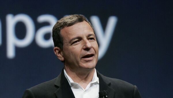 Disney CEO Bob Iger gestures during announcement of new Apple products - Sputnik International