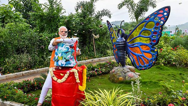  Prime Minister Narendra Modi releases butterflies as a part of his 69th birthday celebration, at Butterfly Garden in Kevadia, Tuesday, Sept. 17, 2019 - Sputnik International