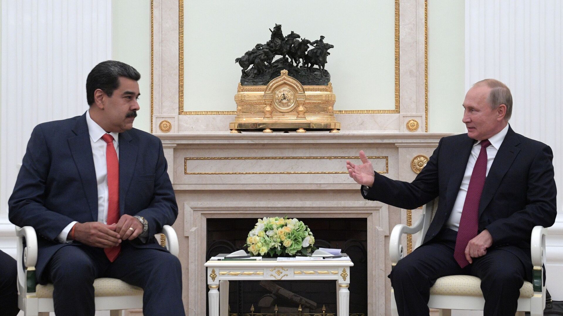 Venezuelan President Nicolas Maduro held talks with Russian President Vladimir Putin in Moscow. Venezuelan President Nicolas Maduro held talks with Russian President Vladimir Putin in Moscow. - Sputnik International, 1920, 21.01.2022
