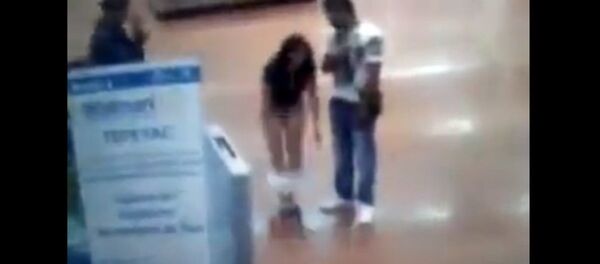 Woman in Walmart Woman in Walmart - Sputnik International