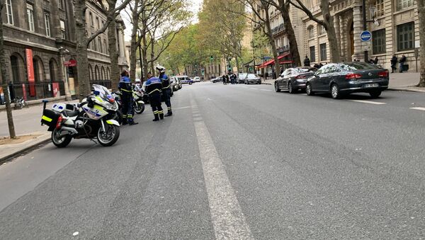 French police secure the area in front of the Paris Police headquarters in Paris , France, October 3, 2019 - Sputnik International