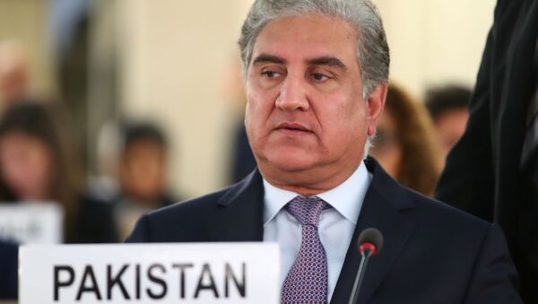 Pakistan foreign minister Shah Mehmood Qureshi arrives to address the United Nations Human Rights Council in Geneva, Switzerland, September 10, 2019 - Sputnik International