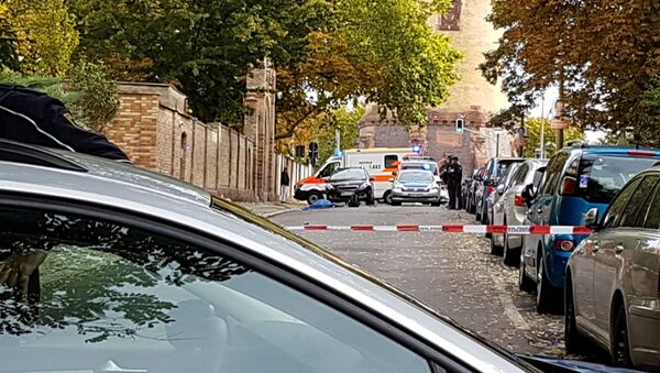 Police secures the area after a shooting in the eastern German city of Halle on October 9, 2019 - Sputnik International