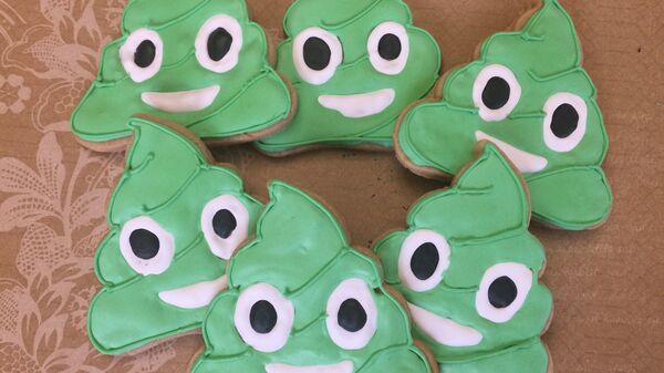 Green Poop Emoji Sugar Cookies - Sputnik International