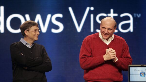 Microsoft founder Bill Gates looks on as Microsoft CEO Steve Ballmer (R) speaks during the press conference at the Microsoft Windows Vista operating system launch 29 January 2007 in New York.  - Sputnik International