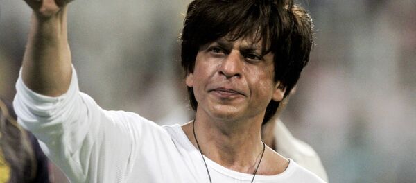 Shah Rukh Khan, Bollywood actor and Kolkata Knight Riders co-owner, gestures to people in the stadium after his team won the match against the Mumbai Indians at the VIVO IPL cricket T20 in Kolkata, India, 28 April 2019 Shah Rukh Khan, Bollywood actor and Kolkata Knight Riders co-owner, gestures to people in the stadium after his team won the match against the Mumbai Indians at the VIVO IPL cricket T20 in Kolkata, India, 28 April 2019 - Sputnik International