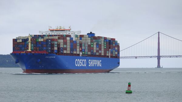A Cosco Shipping container ship passes the Golden Gate Bridge Tuesday, May 14, 2019, in San Francisco bound for the Port of Oakland - Sputnik International
