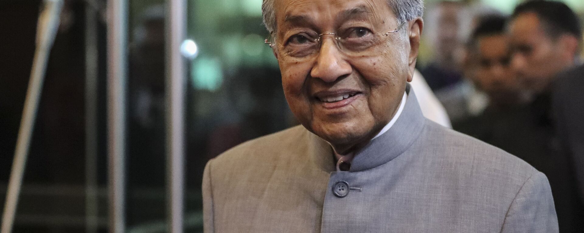 Malaysian Prime Minister Mahathir Mohamad arrives upon delivering a televised speech to the nation in conjunction with the coalition's first anniversary in power in Putrajaya, Malaysia, Thursday, May 9, 2019 - Sputnik International, 1920, 24.02.2020