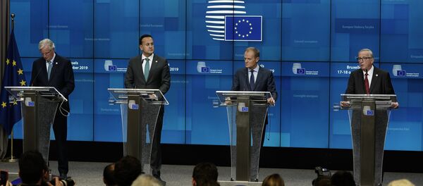 EU chief Brexit negotiator Michel Barnier, Ireland's Prime Minister Leo Varadkar, European Council President Donald Tusk and European Commission President Jean-Claude Juncker address a press conference during an European Union Summit at European Union Headquarters in Brussels on October 17, 2019. EU chief Brexit negotiator Michel Barnier, Ireland's Prime Minister Leo Varadkar, European Council President Donald Tusk and European Commission President Jean-Claude Juncker address a press conference during an European Union Summit at European Union Headquarters in Brussels on October 17, 2019. - Sputnik International