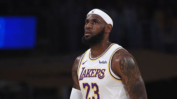Los Angeles Lakers forward LeBron James looks on during the first half of a preseason NBA basketball game against the Golden State Warriors Wednesday, Oct. 16, 2019, in Los Angeles - Sputnik International