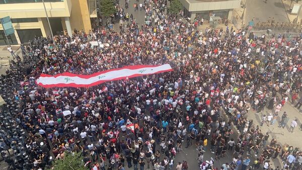  Protest over deteriorating economic situation, in Dora, Lebanon - Sputnik International
