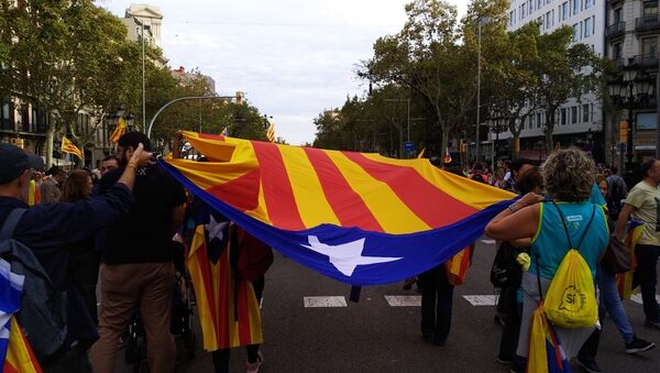 People are protesting in Barcelona - Sputnik International
