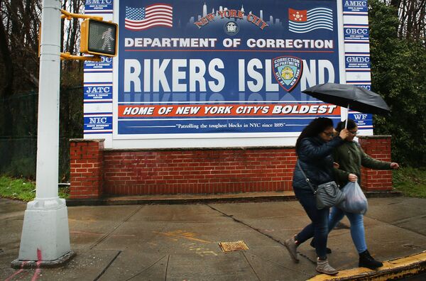 Lawyers have been calling for Rikers' closure, citing its age and regular violent incidents against both inmates and guards. The jail is set to close in 2026.  - Sputnik International