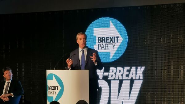 Nigel Farage at the Brexit Party rally - Sputnik International