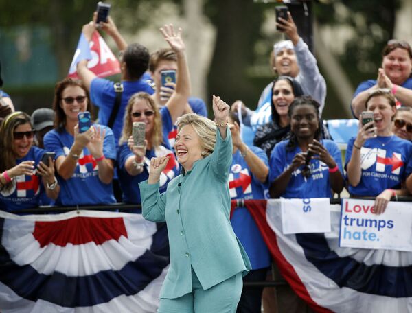US Appeals Court Contemplates Hillary Clinton Testifying on Email Scandal US Appeals Court Contemplates Hillary Clinton Testifying on Email Scandal - Sputnik International