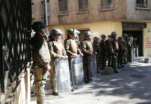 Chileans Take to Streets in Protests Against Government and President Pinera - Photos - Sputnik International