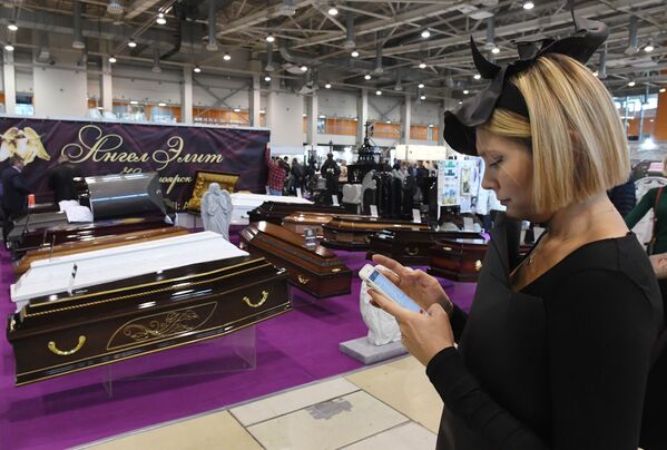 'Til Death Do Us Part: Major European Funeral Exhibition Opens in Moscow - Sputnik International