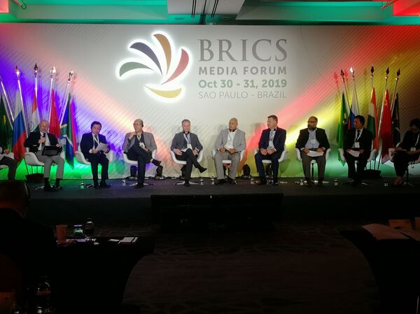 BRICS Nations' Media Outlets to Adopt Fact-Checking Platform at Suggestion of Sputnik BRICS Nations' Media Outlets to Adopt Fact-Checking Platform at Suggestion of Sputnik - Sputnik International