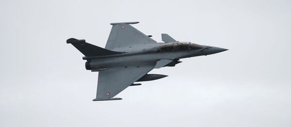 A Rafale fighter jet, manufactured by Dassault Aviation, takes part in a flying display at Saint-Dizier Air Base as the French Air Force celebrates 20,000 days of uninterrupted nuclear warning and the completion of a new round of Strategic Air Force (SAF) modernization in Saint-Dizier, France, October 4, 2019. A Rafale fighter jet, manufactured by Dassault Aviation, takes part in a flying display at Saint-Dizier Air Base as the French Air Force celebrates 20,000 days of uninterrupted nuclear warning and the completion of a new round of Strategic Air Force (SAF) modernization in Saint-Dizier, France, October 4, 2019. - Sputnik International