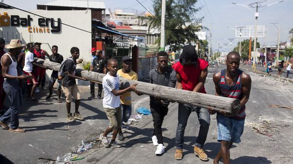 Demonstrators in Port-au-Prince - Sputnik International