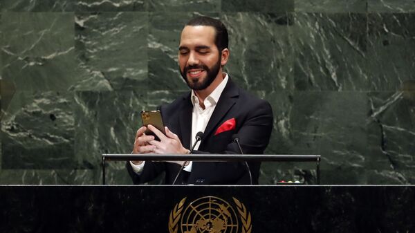El Salvador's President Nayib Bukele takes a selfie portrait during his addresses to the 74th session of the United Nations General Assembly, Thursday, Sept. 26, 2019.  - Sputnik International
