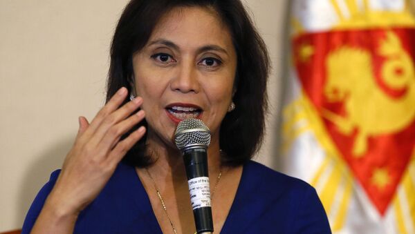 FILE - In this Dec. 5, 2016 file photo, Philippine Vice President Leni Robredo answers questions from the media during a news conference following her resignation from her cabinet post under President Rodrigo Duterte in suburban Quezon city, south of Manila, Philippines - Sputnik International