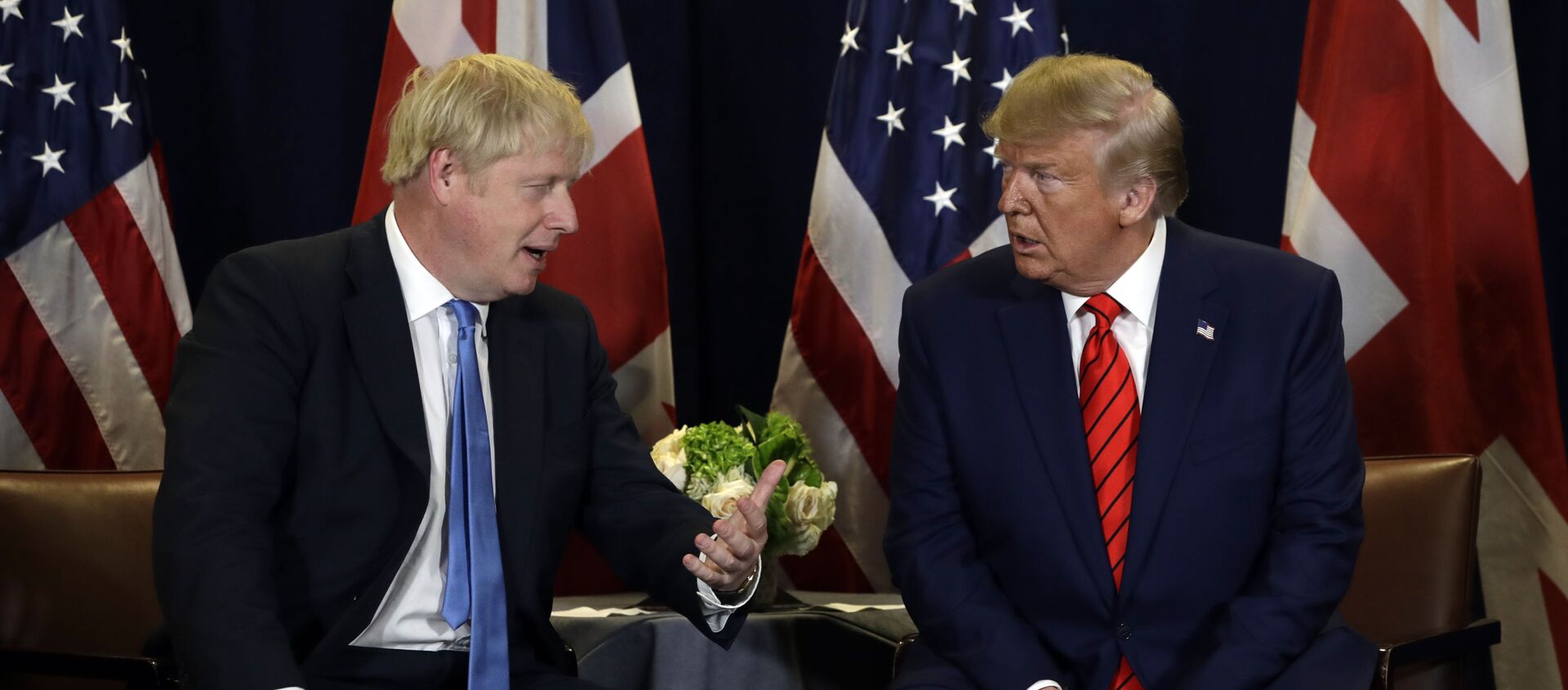 President Donald Trump meets with British Prime Minister Boris Johnson - Sputnik International, 1920, 06.08.2020