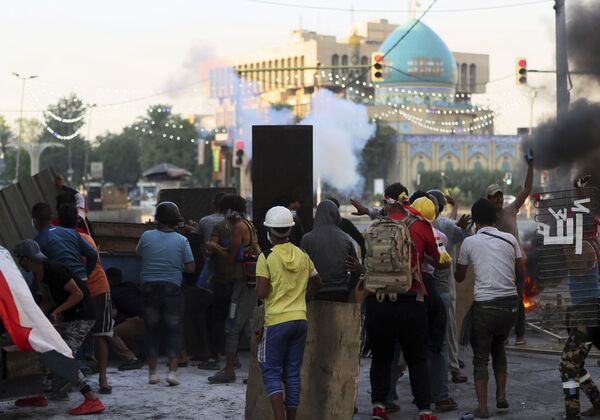 Protesters in Iraq Reportedly Shut Down Southern Nassiriya Oil Field - Sputnik International