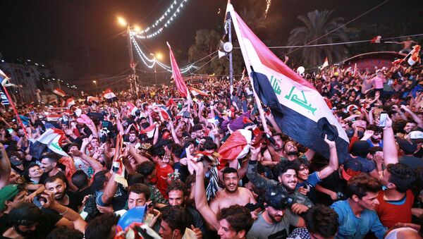 Anti-government protesters in Tahrir Square in Baghdad - Sputnik International