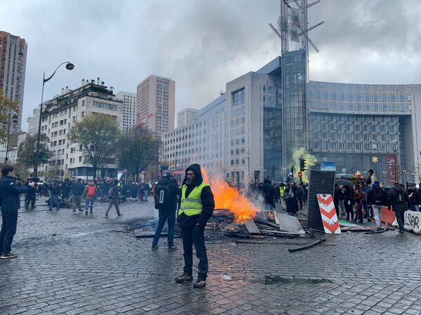 Yellow Vests Vow to Continue Rallies on Anniversary of Movement, Say Government Deaf to Protests - Sputnik International