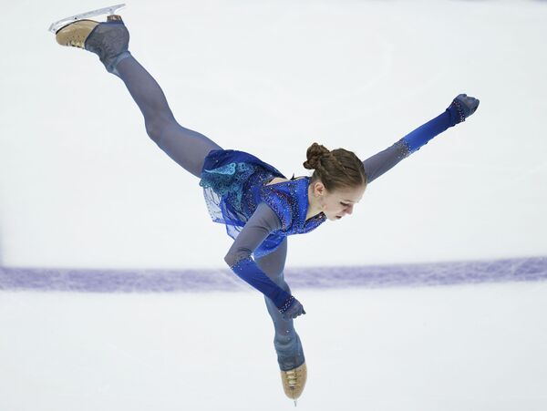 Russian Figure Skaters Clear All Gold at 2019–20 ISU Grand Prix in Moscow - Sputnik International