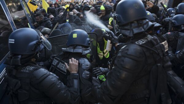 Police use pepper spray during a yellow vest demonstration marking the one year anniversary of the movement in Marseille, southern France, Saturday, 16 November, 2019.  - Sputnik International