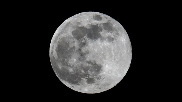 Super moon observed in Moscow. - Sputnik International