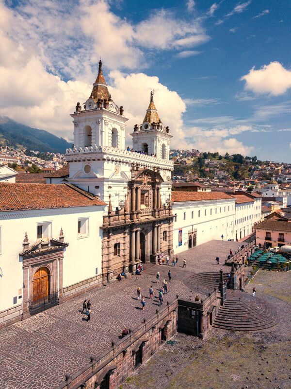 An aerial view of Quito, Ecuador - Sputnik International