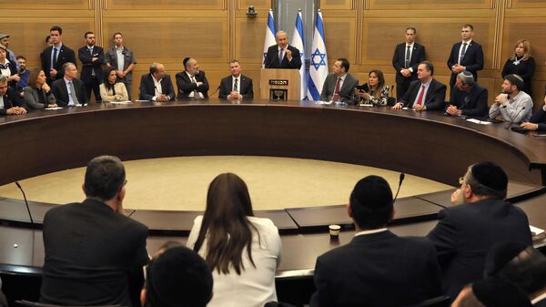 Israeli Prime Minister Benjamin Netanyahu speaks during a meeting of the right-wing bloc at the Knesset (Israeli parliament) in Jerusalem on 20 November 2019.  - Sputnik International