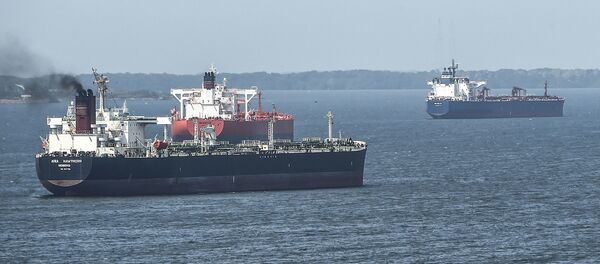 Oil tankers sail the Maracaibo Lake in Maracaibo, Venezuela on March 15 , 2019.  - Sputnik International