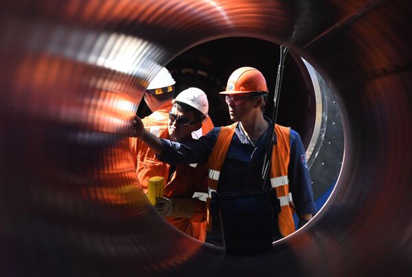 Analyst Explains Reason for Russian Nord Stream 2 Pipelayer’s Erratic Course Analyst Explains Reason for Russian Nord Stream 2 Pipelayer’s Erratic Course - Sputnik International