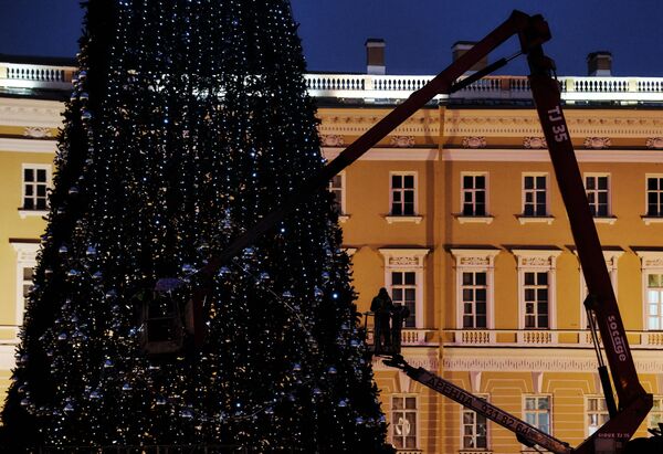 Stopping the Hellfire: Russian Military Recreates Nuclear Blast Wave Near St. Petersburg - Video - Sputnik International