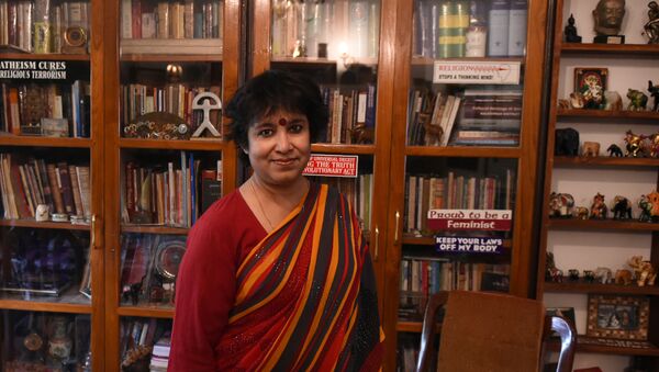 In this photograph taken on November 1, 2016, exiled Bangladeshi author Taslima Nasreen speaks during an interview with AFP at her residence in New Delhi - Sputnik International