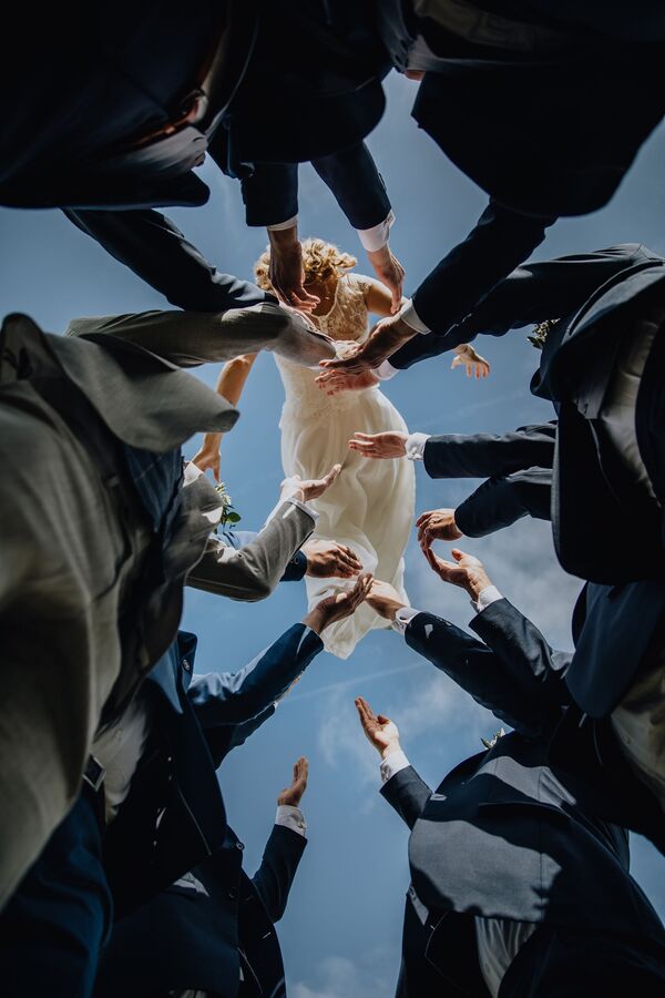 Photo by Belgian photographer Raïs De Weirdt became the finalist in the BRIDAL PARTY nomination at the International Wedding Photographer of the Year 2019 - Sputnik International