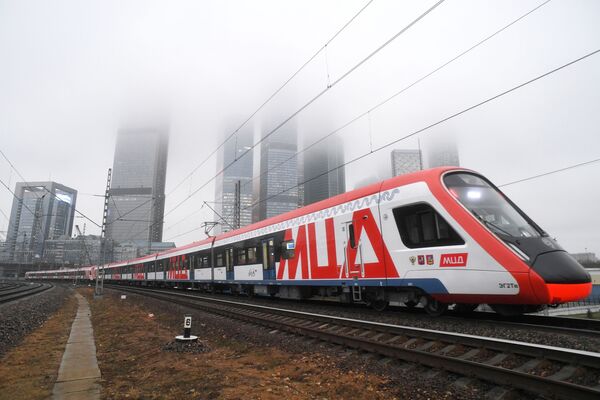 A train of the Moscow Central Diameters (MCD) on the Testovskaya station in Moscow - Sputnik International